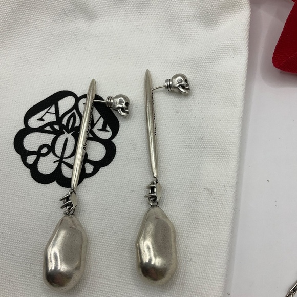 ALEXANDER MCQUEEN Silver-tone earrings - Picture 4 of 5